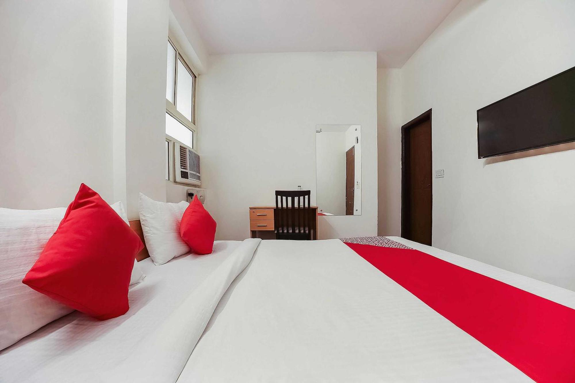 Hotel Live On Del5542 Neu-Delhi Exterior foto